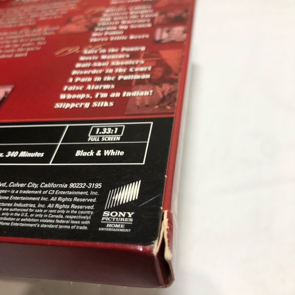 The Three Stooges Volume 1 & 2 DVD Collections 1934-1939 - Picture 9 of 15